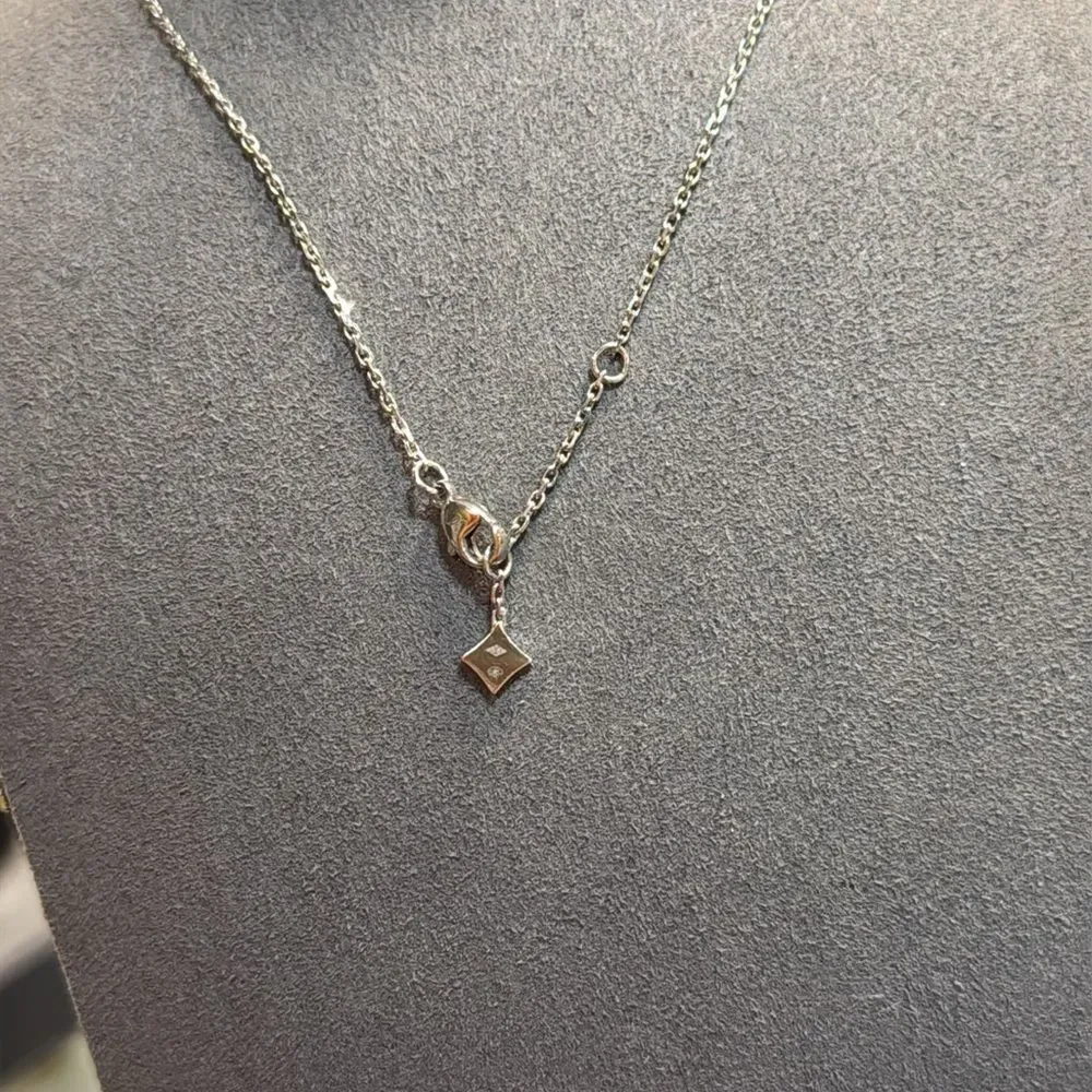 Authentic Louis Vuitton Idylle Blossom 18k white gold Diamond Necklace